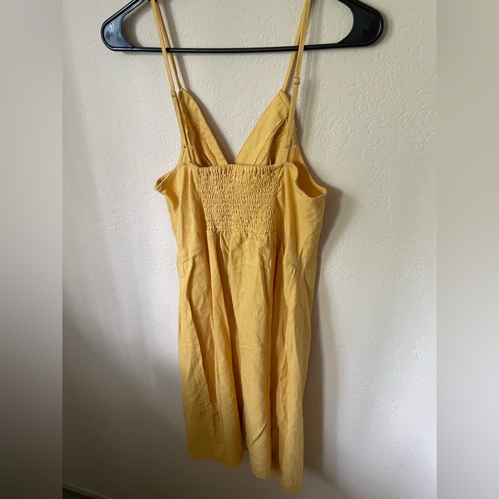 **NWT** size M Love Tree yellow linen blend button-down dress - Picture 3 of 7